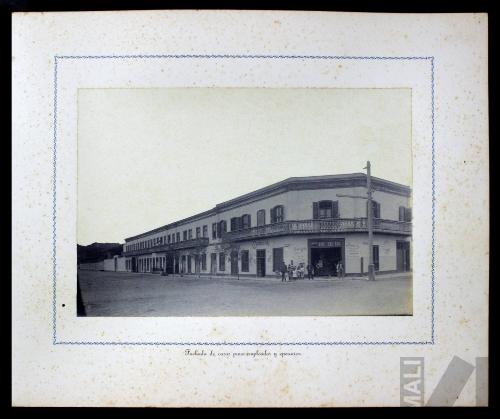 Fachada de casas para empleados y operarios