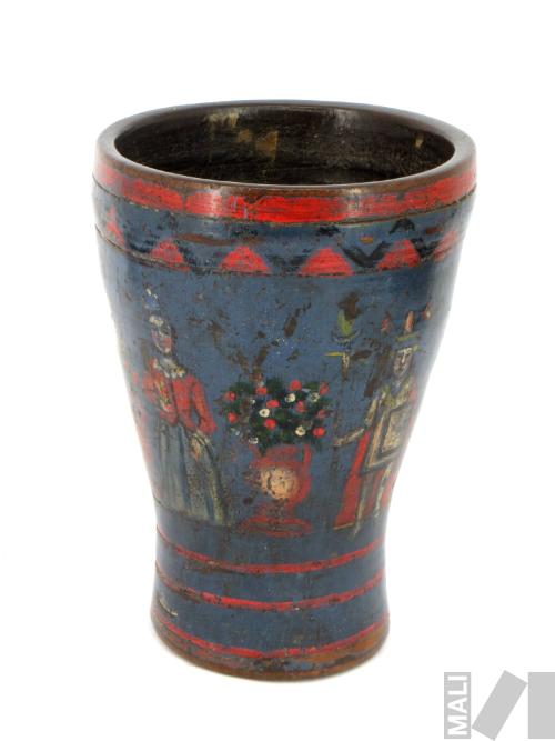 Quero con escena inca, soldado y rabona