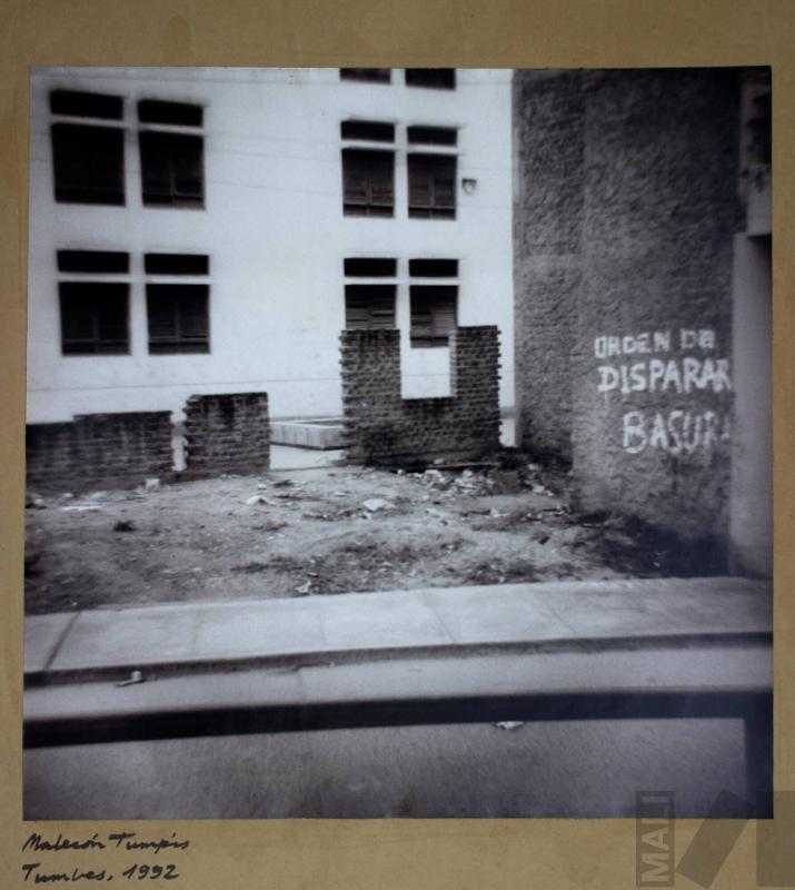 Malecón Tumpis, Tumbes. Serie Las Banderolas