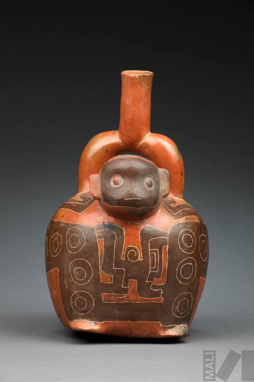 Botella con representación de felino estilizado