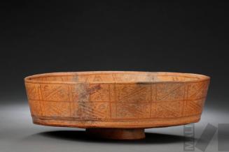 Plato con diseños geométricos