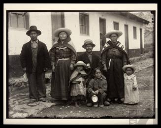 Familia campesina llegando a Morococha