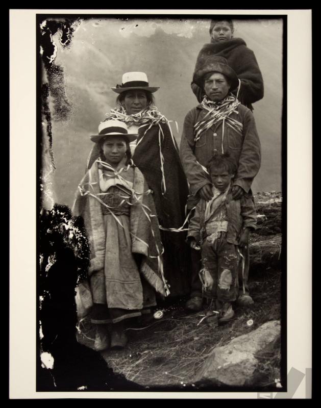 Campesinos celebrando carnavales en Morococha