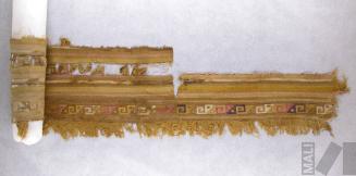 Fragmento de paño con diseños de olas