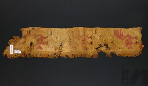 Fragmento de banda con diseños de aves