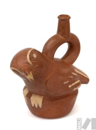 Botella con representación de ave
