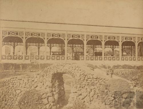 Salón de maquinarias y dirección en el Parque de la Exposición