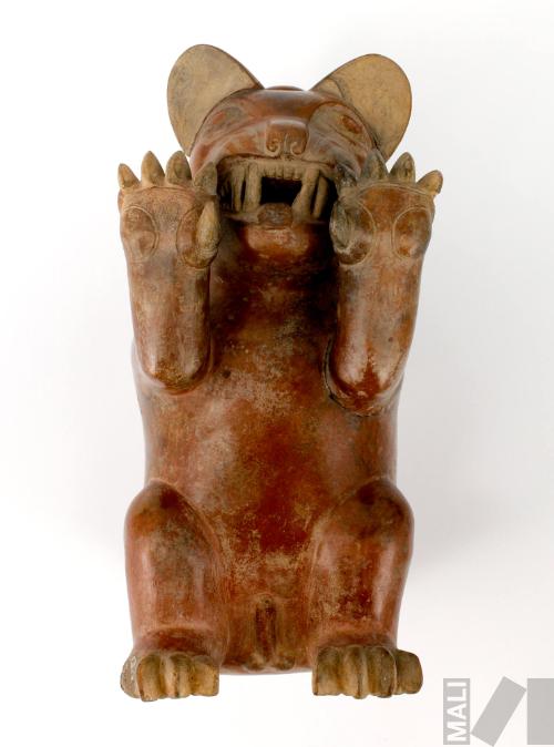 Botella con representación de felino