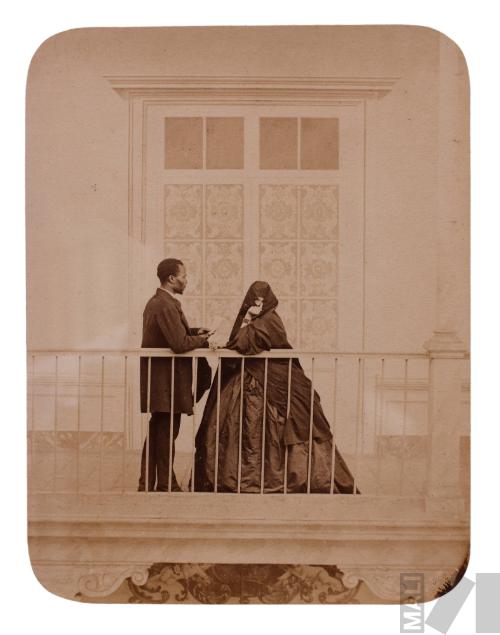 Tapada limeña con su sirviente, Lima