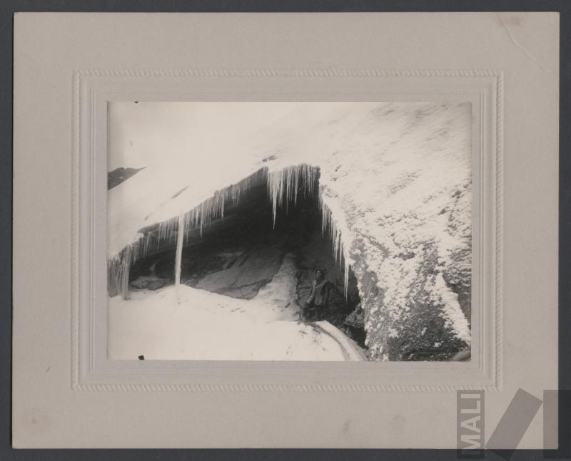 Retrato de hombre en nevado