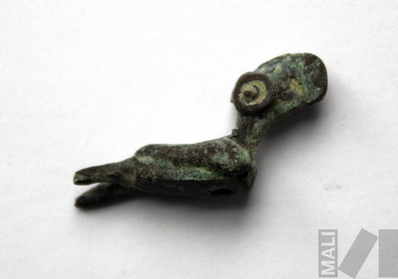 Cuenta en forma de ave