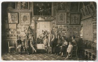 Monseñor Benigno Yábar con su familia 