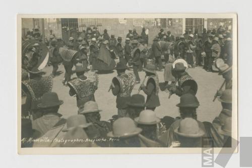 Grupo de danzantes, Puno