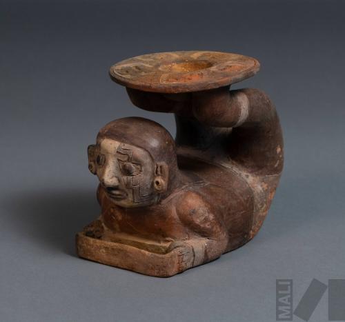 Vasija en la forma de un contorsionista