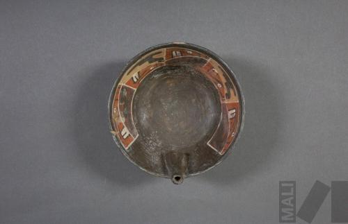 Cuenco con vertedera