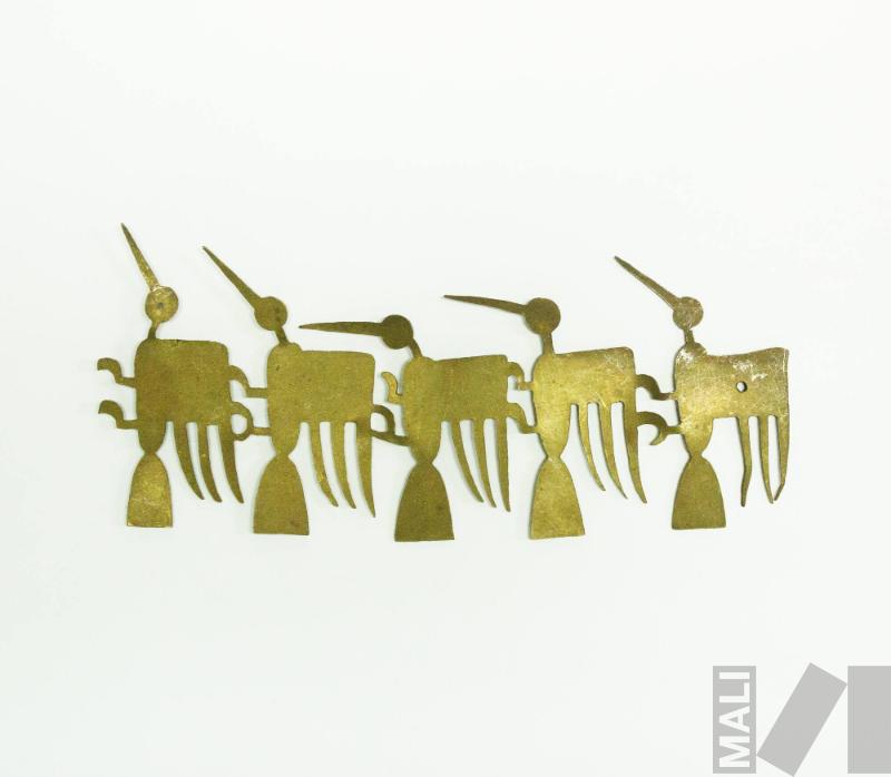 Prototipo para diseño de joyería que representa a cinco aves