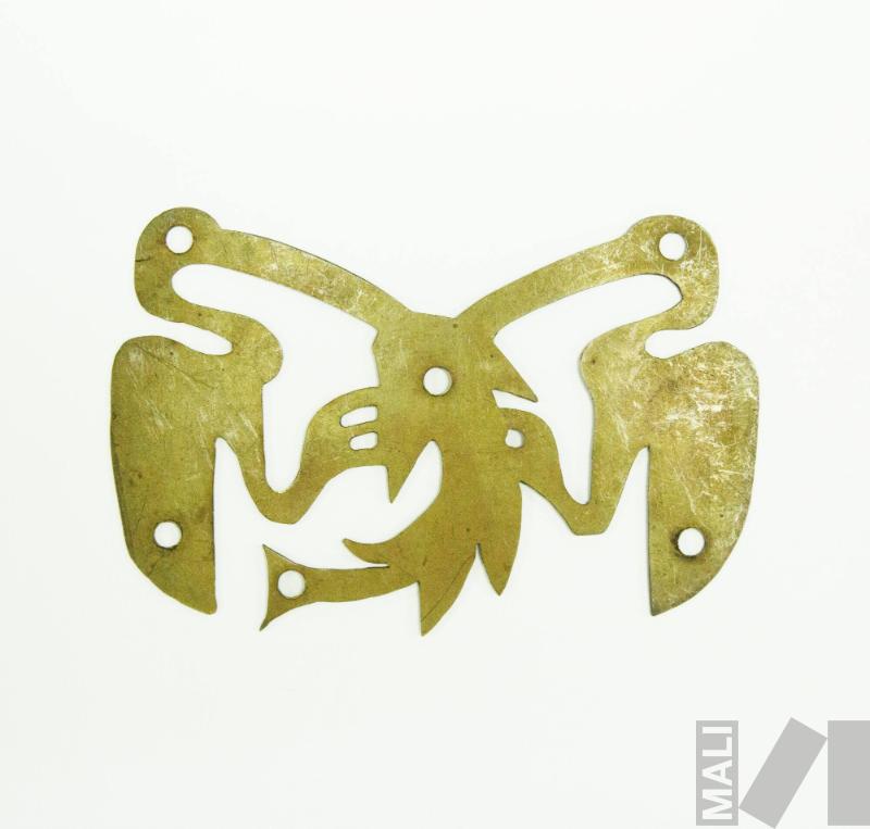 Prototipo para diseño de joyería que representa a dos aves cazando un pez