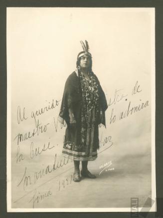 Maria Luisa Escobar como Cusi Coyllur, en "Ollanta" de José María Valle Riestra