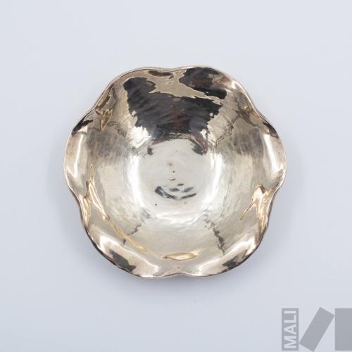 Cuenco con borde irregular