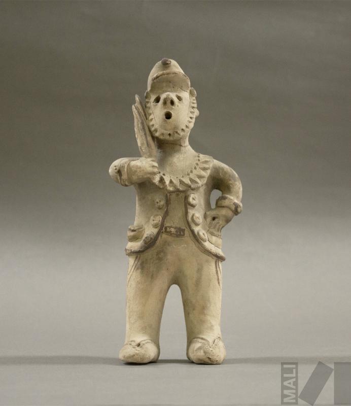 Silbato en forma de militar