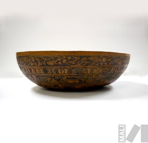 Mate plato dedicado a Luis Antonio Cárdenas Rivarola