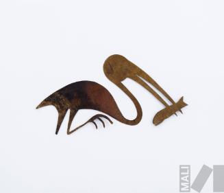 Prototipo para diseño de joyería que representa a un ave cazando un pez