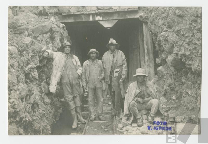 Autorretrato con mineros en Morococha