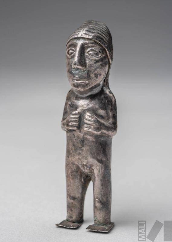 Conopa en forma de mujer