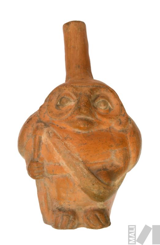 Botella representando un búho antropomorfizado.