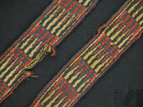 Cinta con diseños geométricos