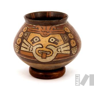 Cuenco con representación pintada de Ser Mítico Antropomorfo